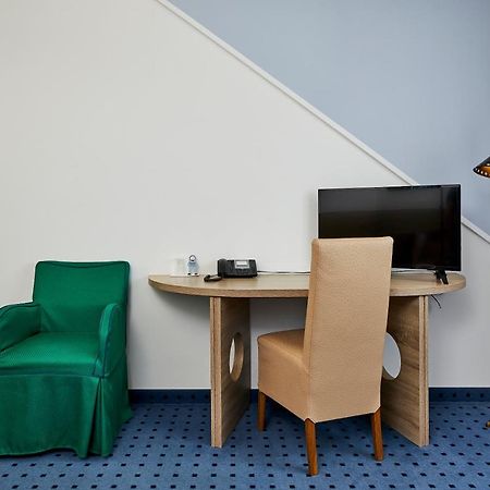 Hotel Schwertfirm Karlsfeld Exteriér fotografie