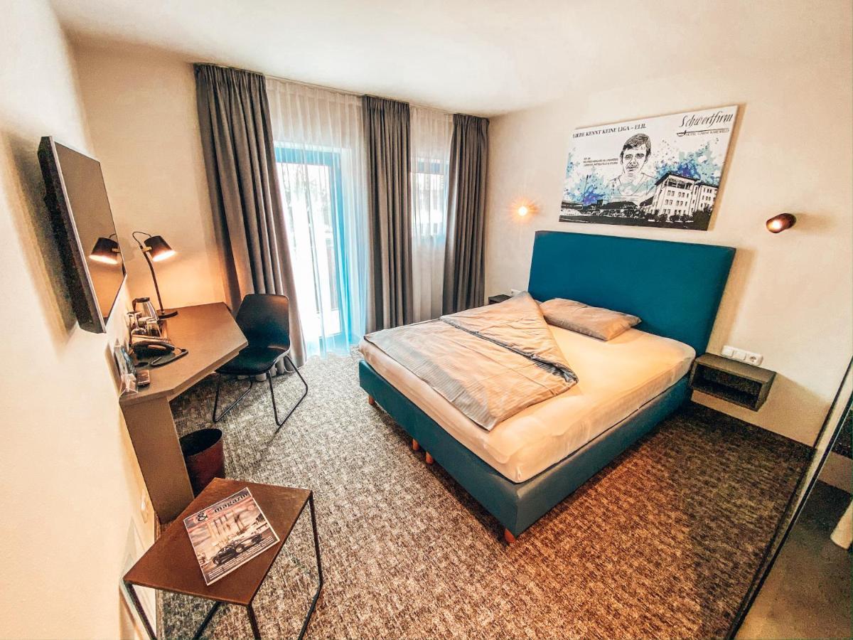 Hotel Schwertfirm Karlsfeld Exteriér fotografie